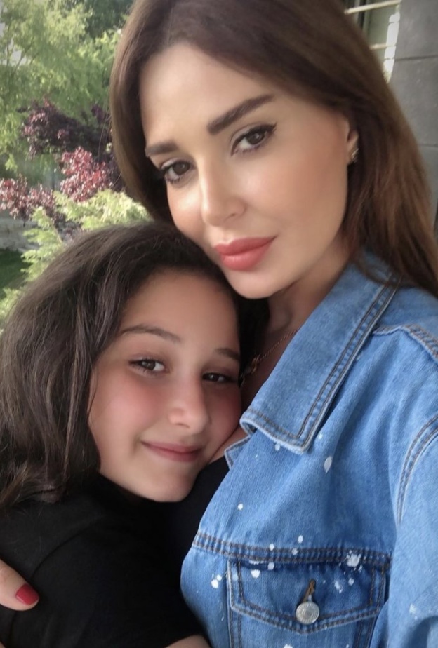 سيرين عبد النور برفقة ابنتها تاليا في عيد ميلادها التاسع