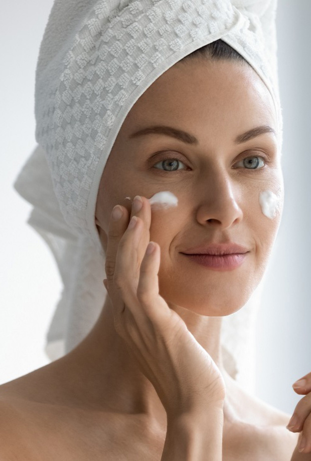  اختاري كريمات ترطيب البشرة الخفيفة لهذا الموسم