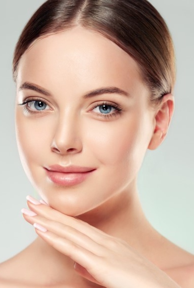  فوائد زيت الجوجوبا للبشرة والشعر وطرق استخدامه في الحجر المنزلي