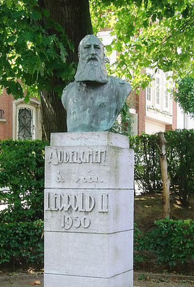 تمثال الملك ليوبود الثاني