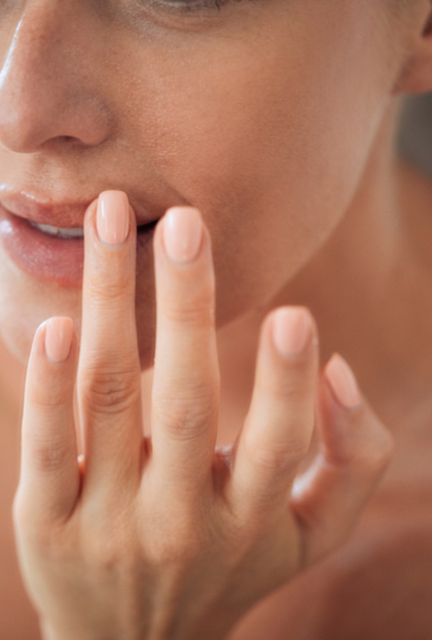  تخلصي من التجاعيد حول الفم بالطرق الطبيعية