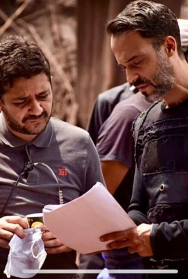 ياسر سامي وفريق عمل المسلسل 