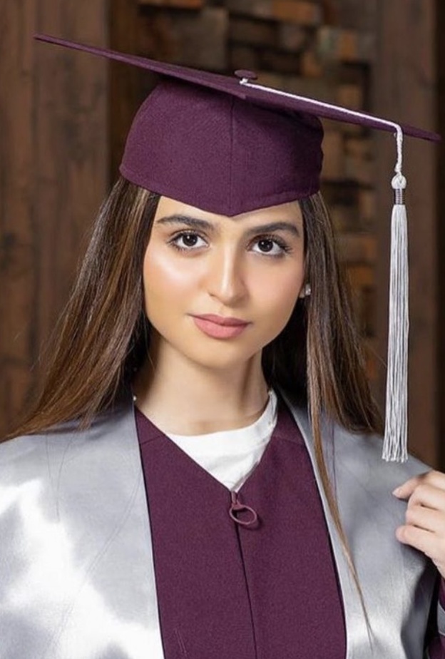 حفل تخرج حلا الترك من الثانوية