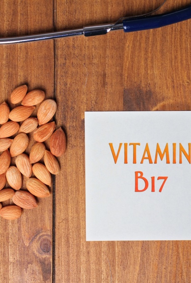 فيتامين ب17 وعلاقته بالشفاء من مرض السرطان