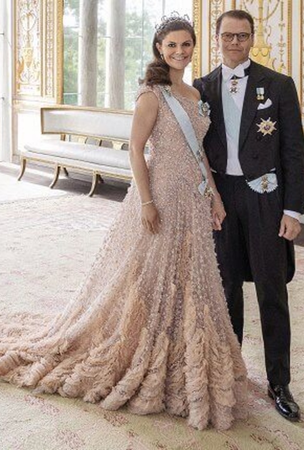 الأميرة فيكتوريا وزوجها الأمير دانيال