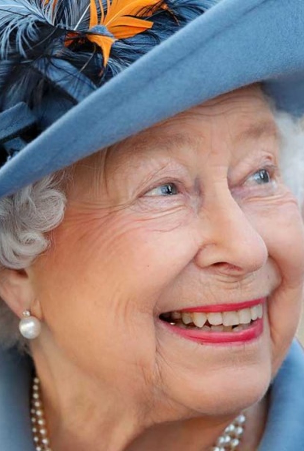 ملكة بريطانيا تشارك في سباق رويال أسكوت بعدد من الخيول