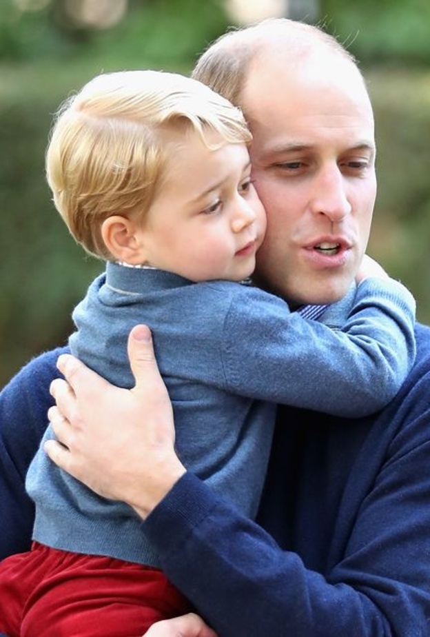 في عيد الأب العالمي.. 7 لقطات دافئة لآباء العائلات الملكية مع أبنائهم