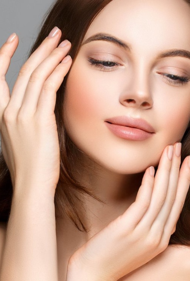 نعومة لا تقاوم في لمسة يديك