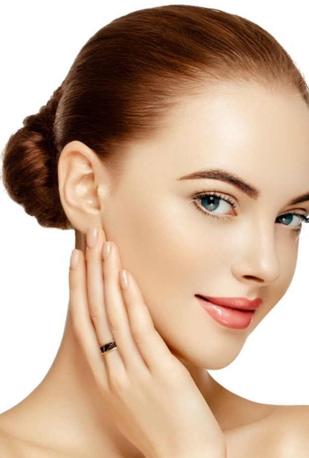 فوائد قشر الرمان للشعر والبشرة في فصل الصيف