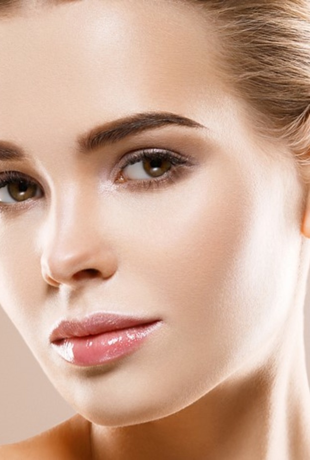 فوائد البصل الاحمر للكلف