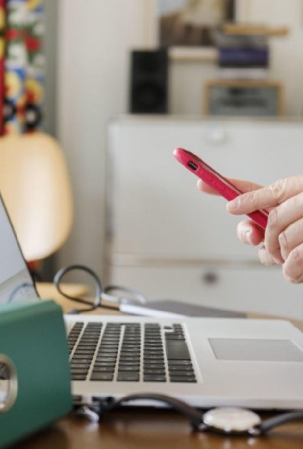 أضرار العمل من المنزل على الصحة العقلية