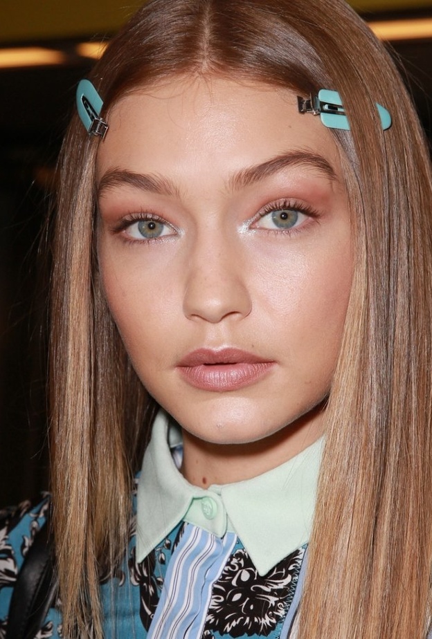  مكياج عيون نيود ومشمشي اثناء الحمل باسلوب جيجي حديد