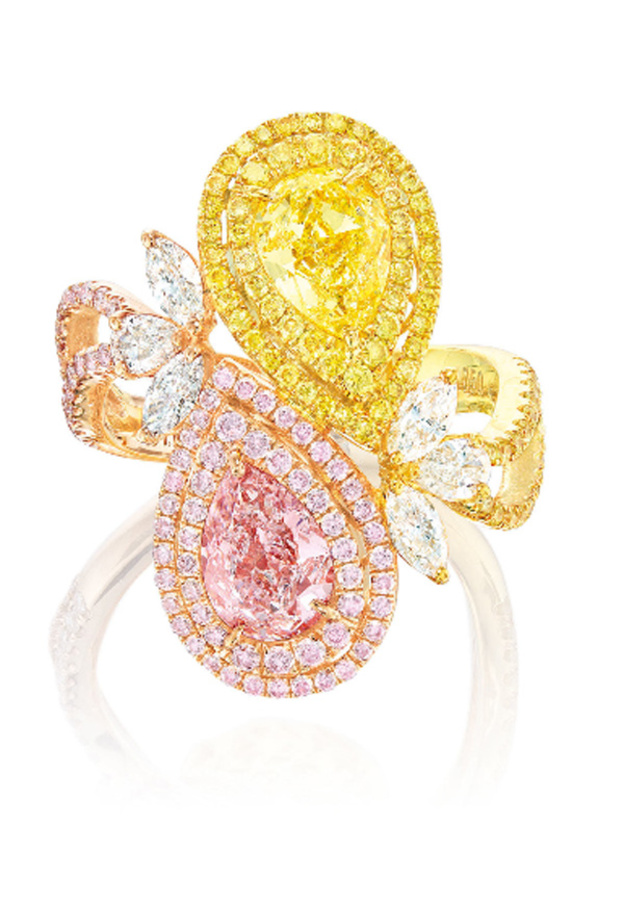  خاتم بأحجار الماس الملونة