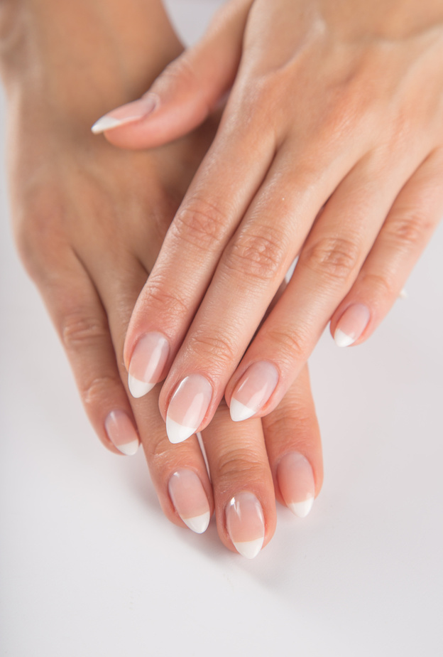 فوائد زيت المانجو للعناية بالاظافر