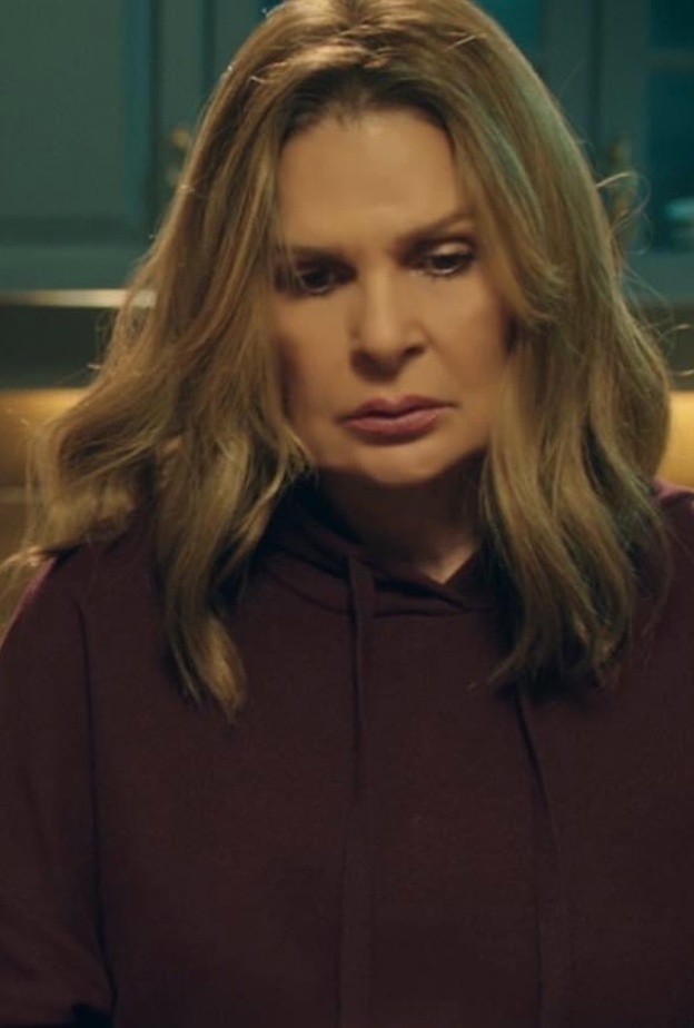 يسرا في خيانة عهد 