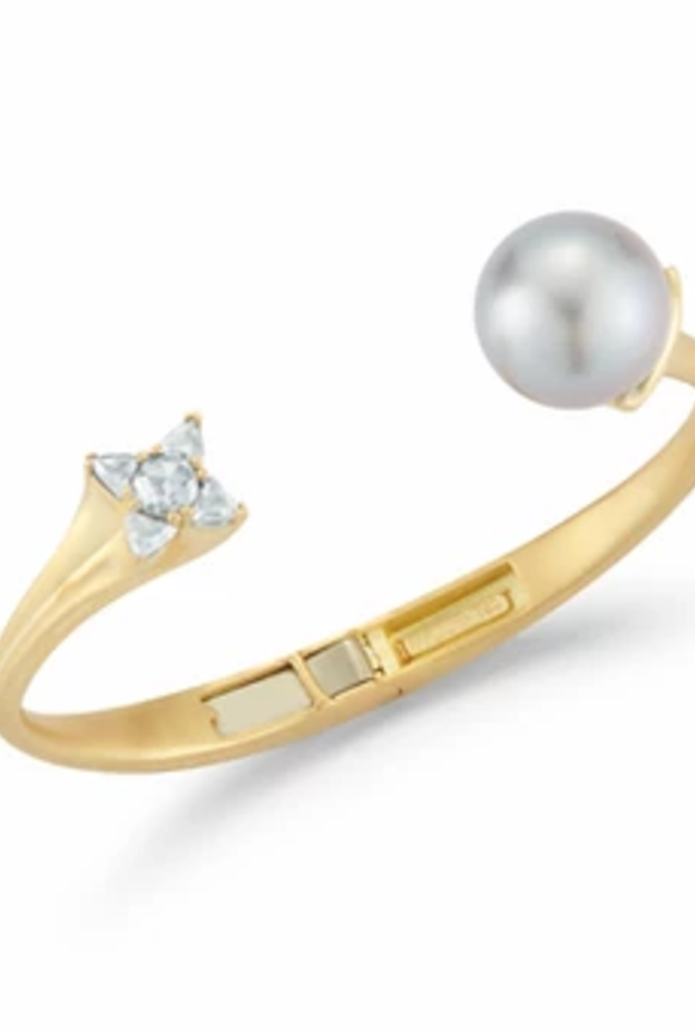 سوار من بارولينا Parulina