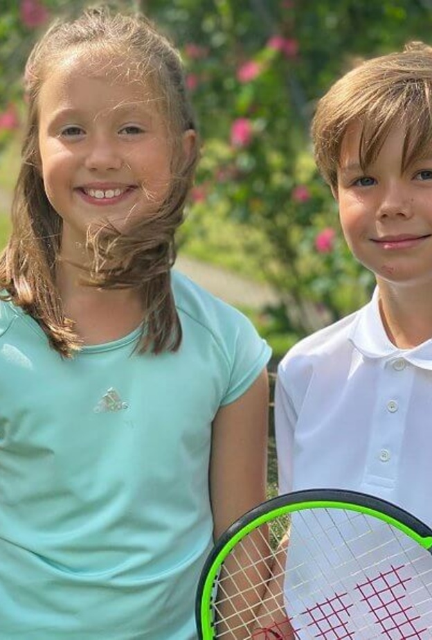 الأميرة ماري تنشر صورة جديدة لطفليها التوأم أثناء ممارستهم لرياضة التنس