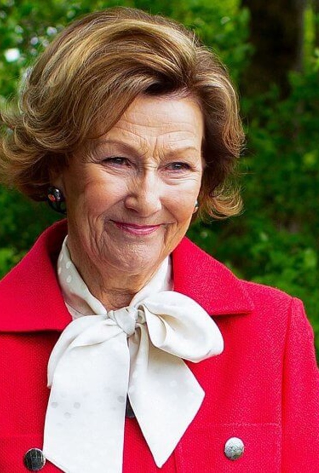  الملكة سونيا تحتفل بعيد ميلادها الثالث والثمانين