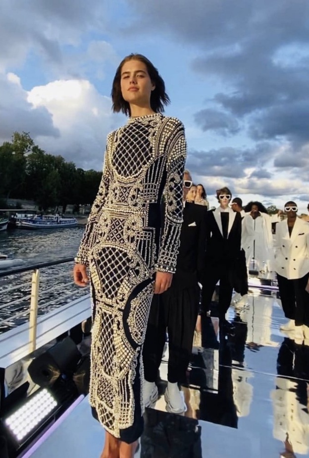  عرض مجموعة Balmain في باريس