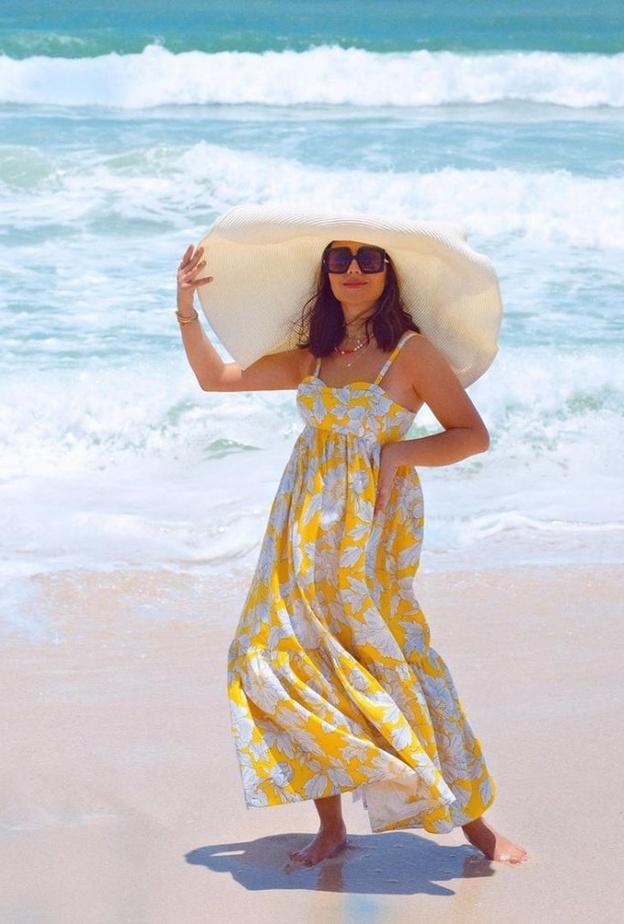 احدث موديلات اكسسوارات للبحر من وحي اطلالات الفاشينيستا ديما الاسدي