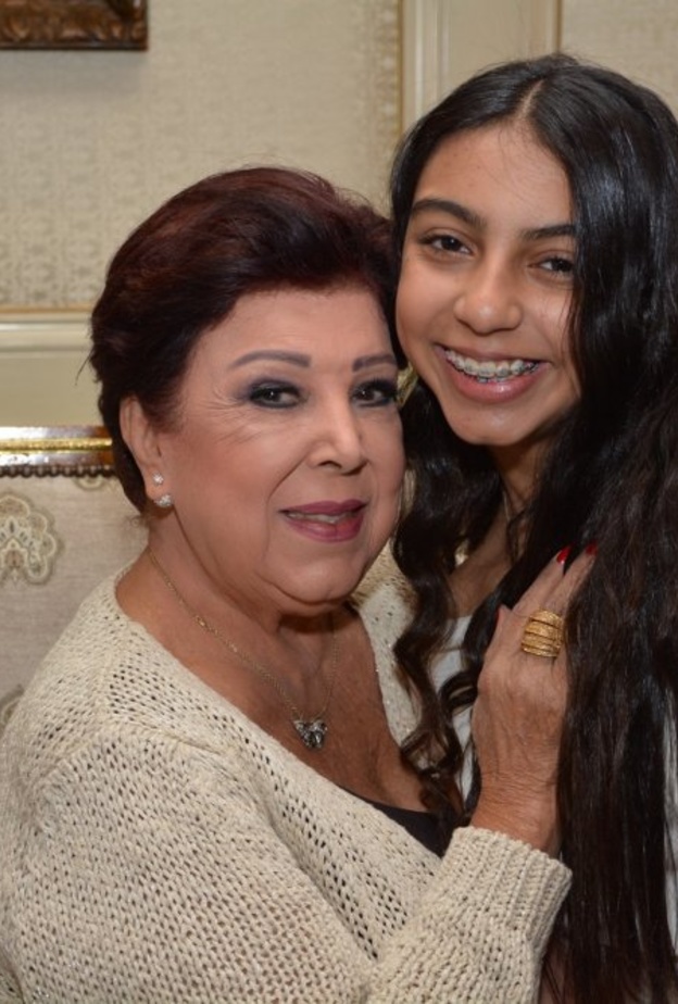 رجاء الجداوي وحفيدتها