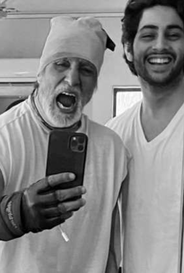 أميتاب باتشان يتدرب في الصالة الرياضية