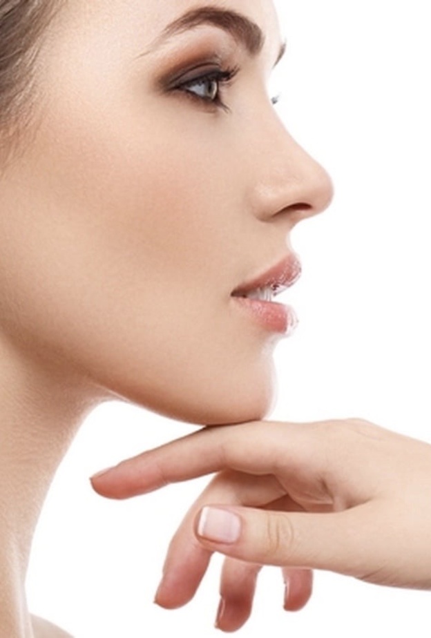 طريقة تعريض الفك السفلي للوجه الطويل بالتمارين