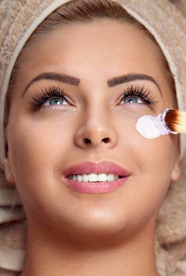 فوائد ماسك اللبن البودرة وماء الورد