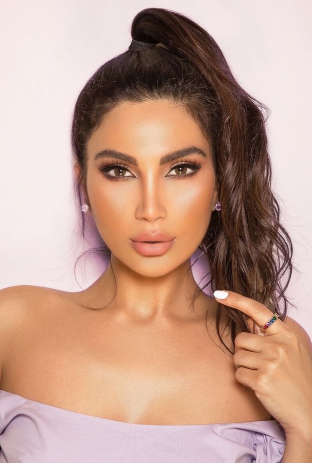 مكياج صيفي ناعم بأسلوب شيراز