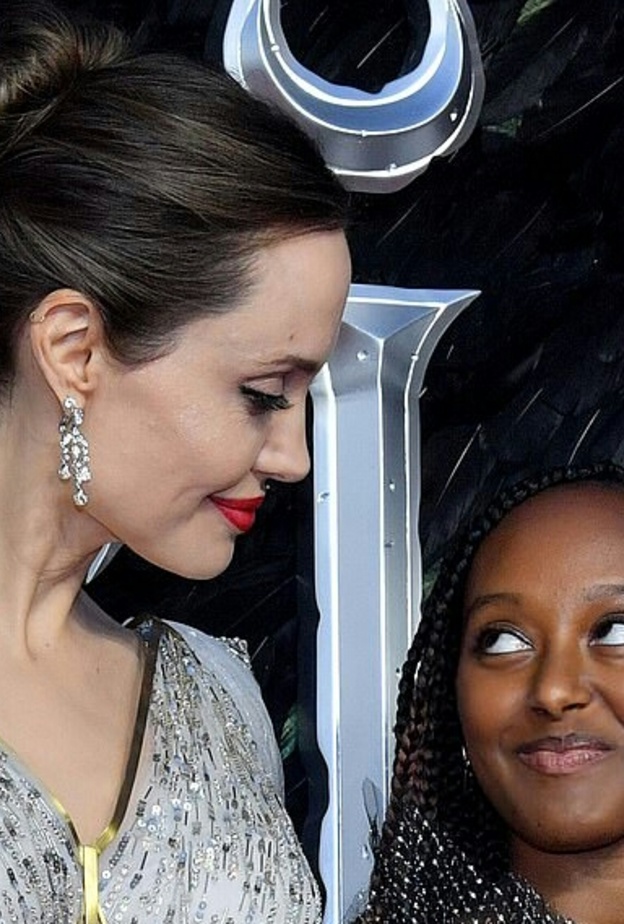 أنجلينا جولي و زهارا 