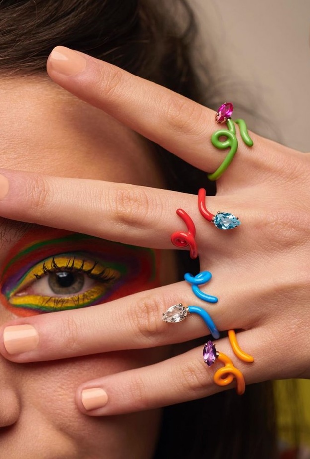 سوار بتصميم متعرج مبتكر من Taffin Jewelry