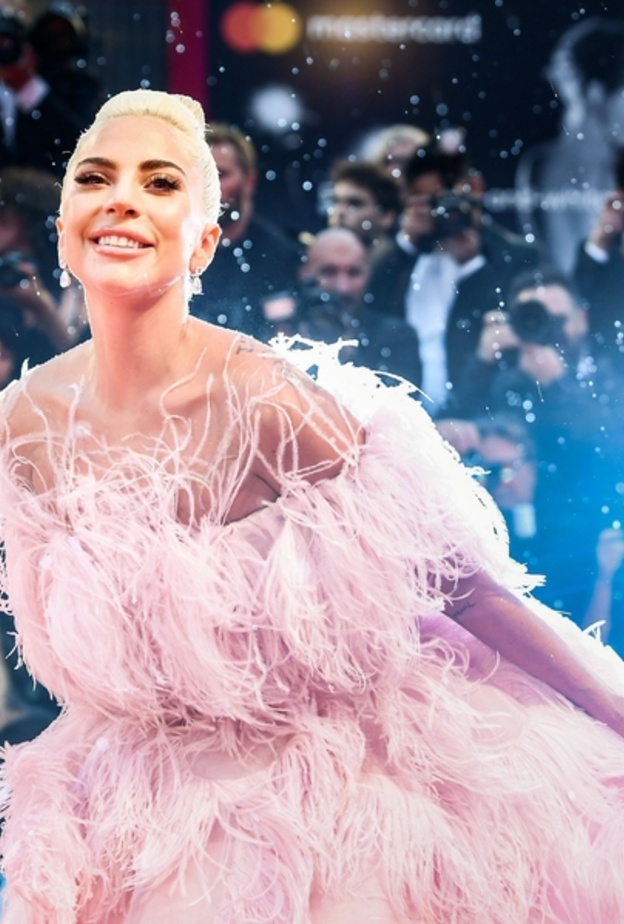 Valentino تعلن عن طرح عطرها الجديد Voce Viva