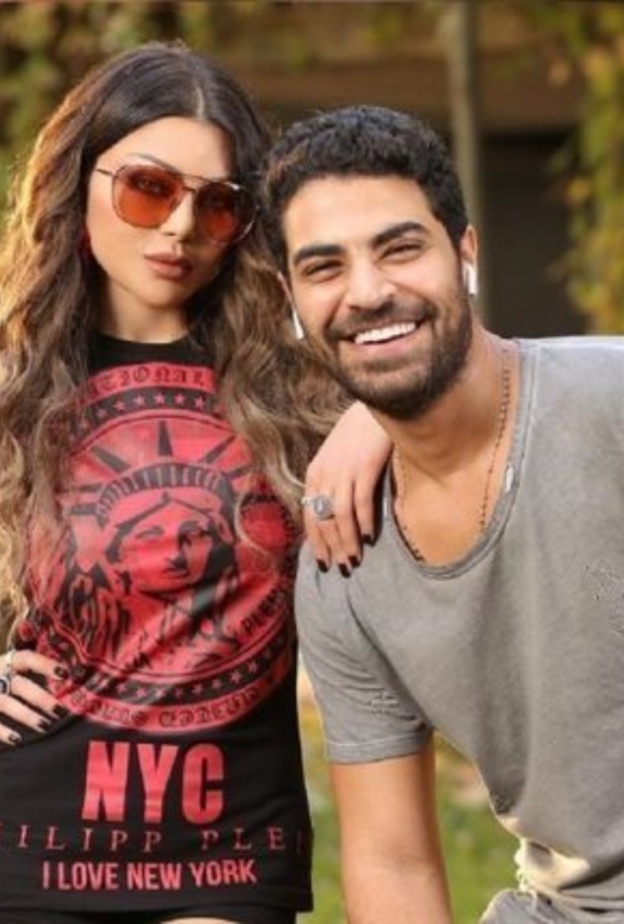 هيفاء وهبي ومدير اعمالها السابق