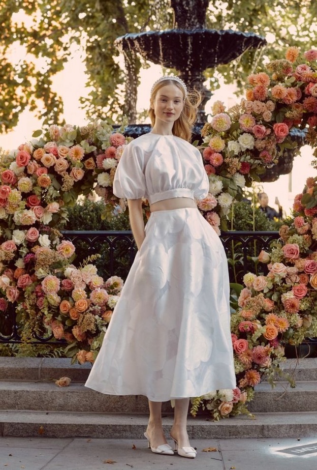 فستان من lela rose