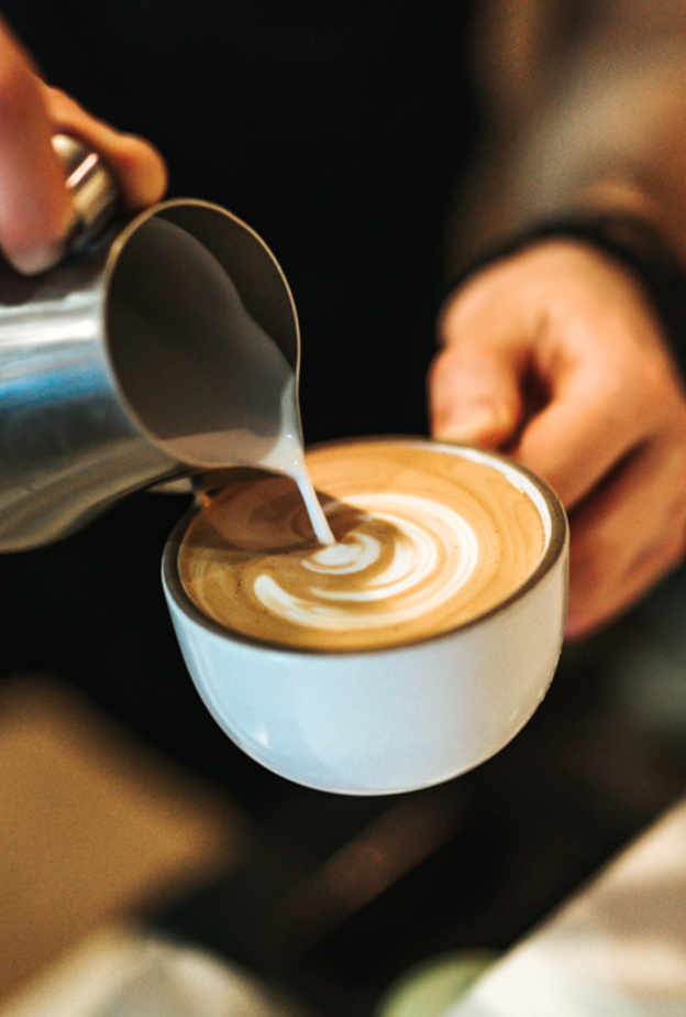 في الجائحة الناس من حول العالم يشربون كمية أقل من القهوة