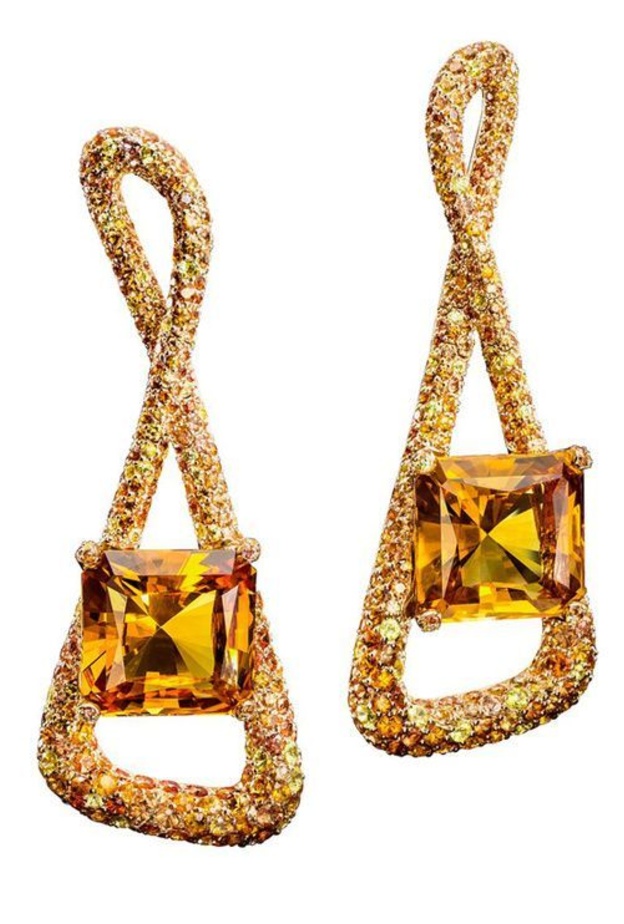 أقراط من دي غريسوغونو De Grisogono