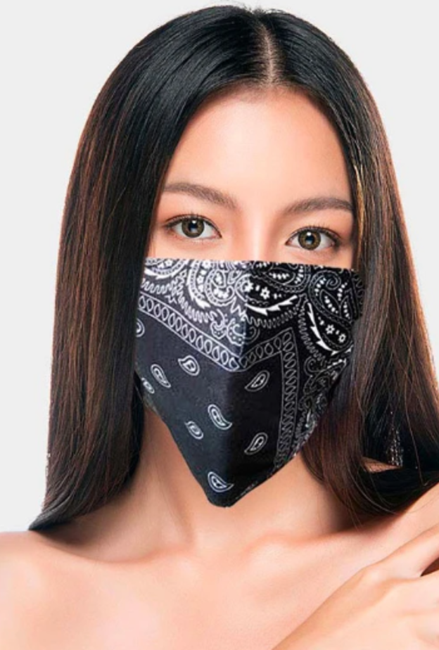  يمكنك اعتماد الكمامة أسفل أذنيك