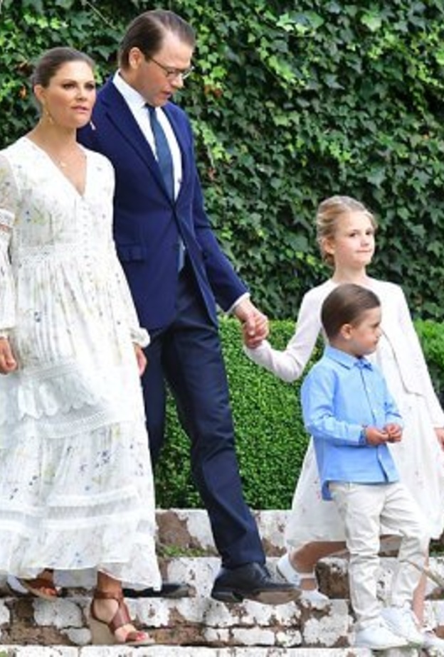  السويد تحتفل بعيد الميلاد الثالث والأربعين للأميرة فيكتوريا