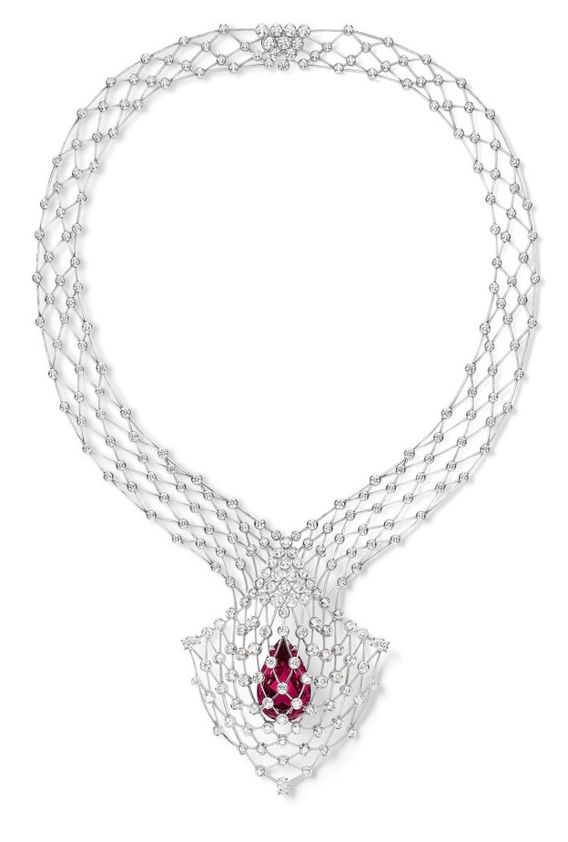  قلادة من شوميه Chaumet