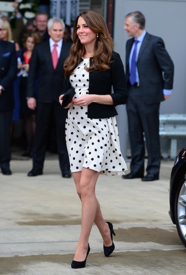 8 إطلالات لكيت ميدلتون.. ارتدت فيهم أزياء في متناول اليد