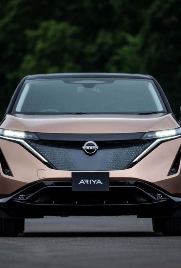 نيسان تطرح سيارة أريا كروس أوفر الكهربائية بالكامل