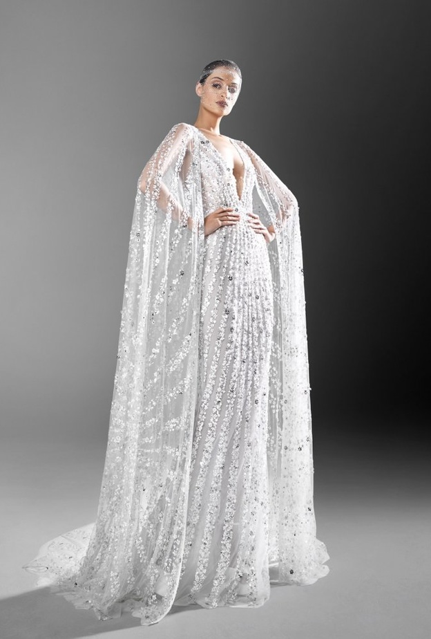  فستان مع كاب من زهير مراد