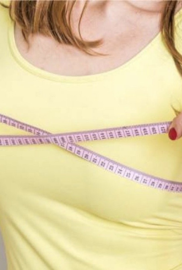 احصلي على الكثير من الراحة والنوم بعد عملية تكبير الثدي