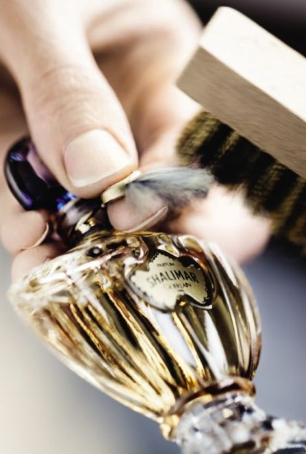 شاليمار.. قصة نجاح العطر الأسطوري