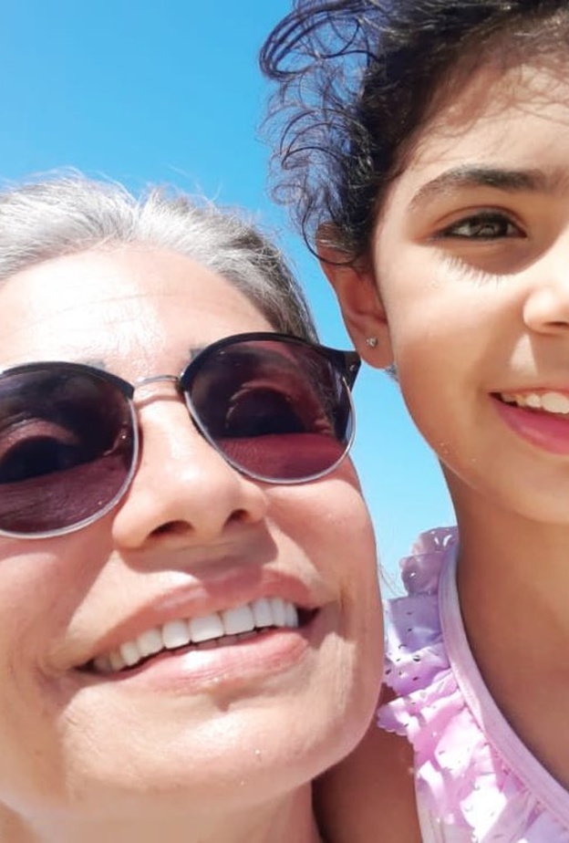 سوسن بدر وحفيدتها