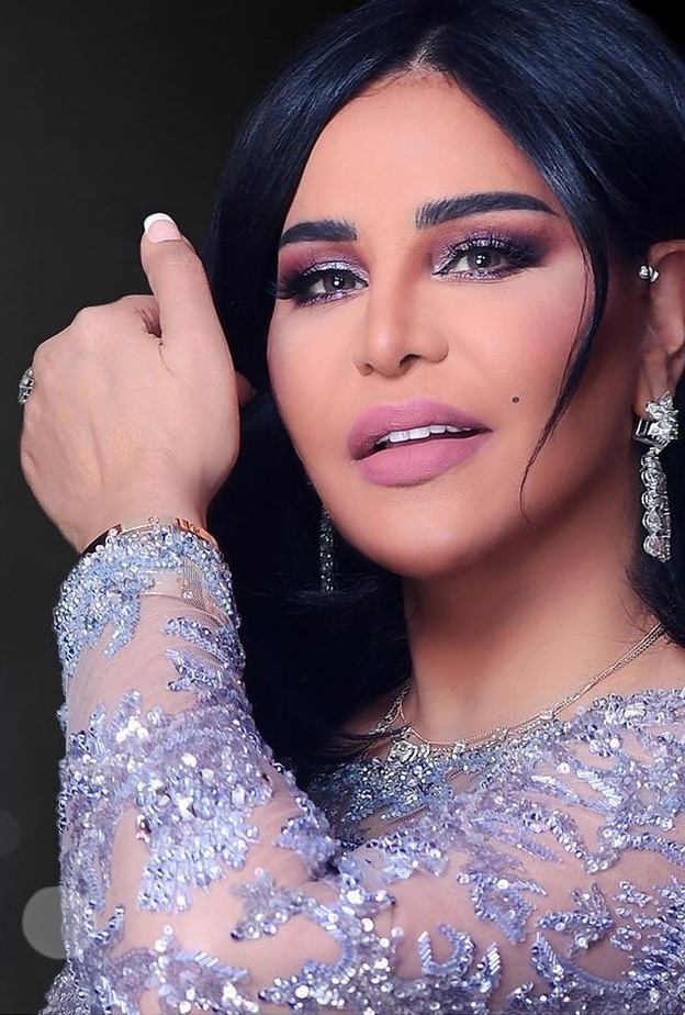 تهاني النجوم ب إطلاق صاروخ مسبار الأمل