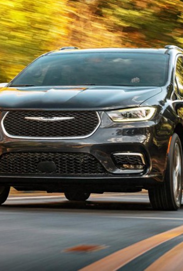  كرايسلر تطلق سيارة عائلية أنيقة