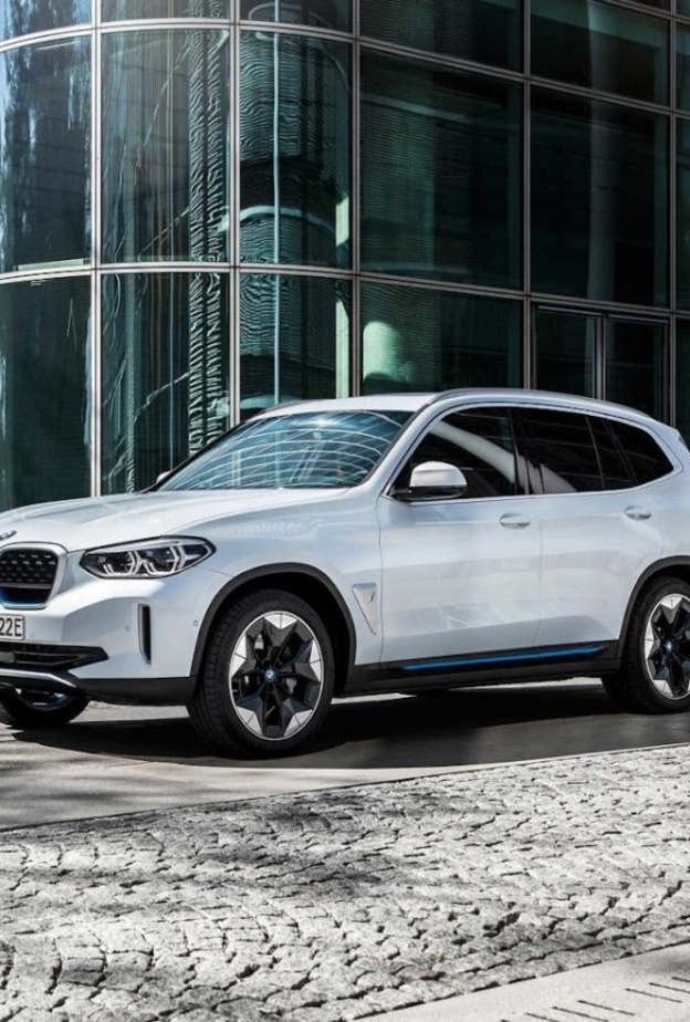 بي إم دبليو تكشف عن سيارتها الكهربائية 2021 BMW IX3