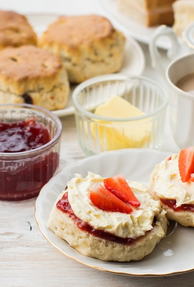 أفكار لكعكة الزفاف والحلويات