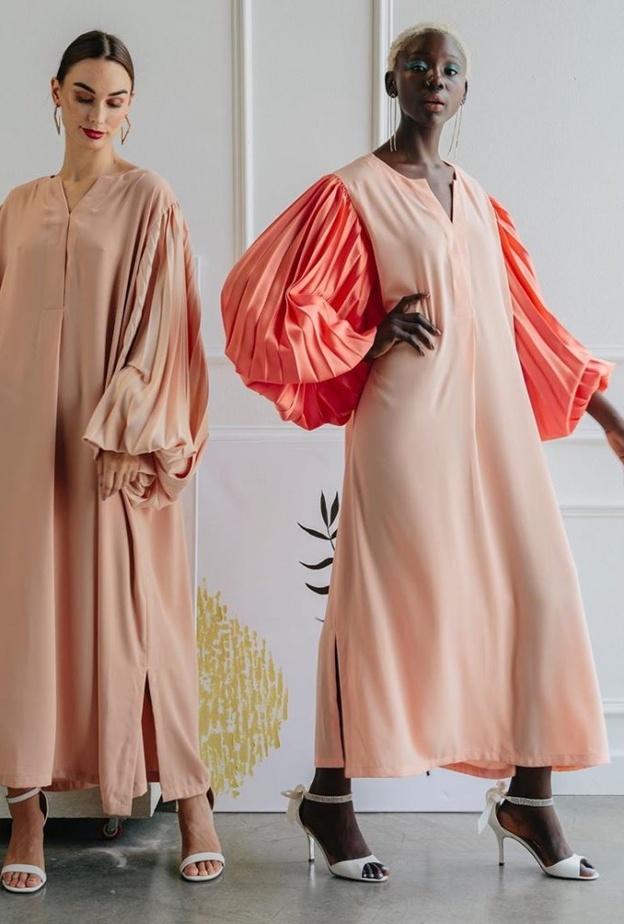  الاكمام المنفوخة من sculpture official